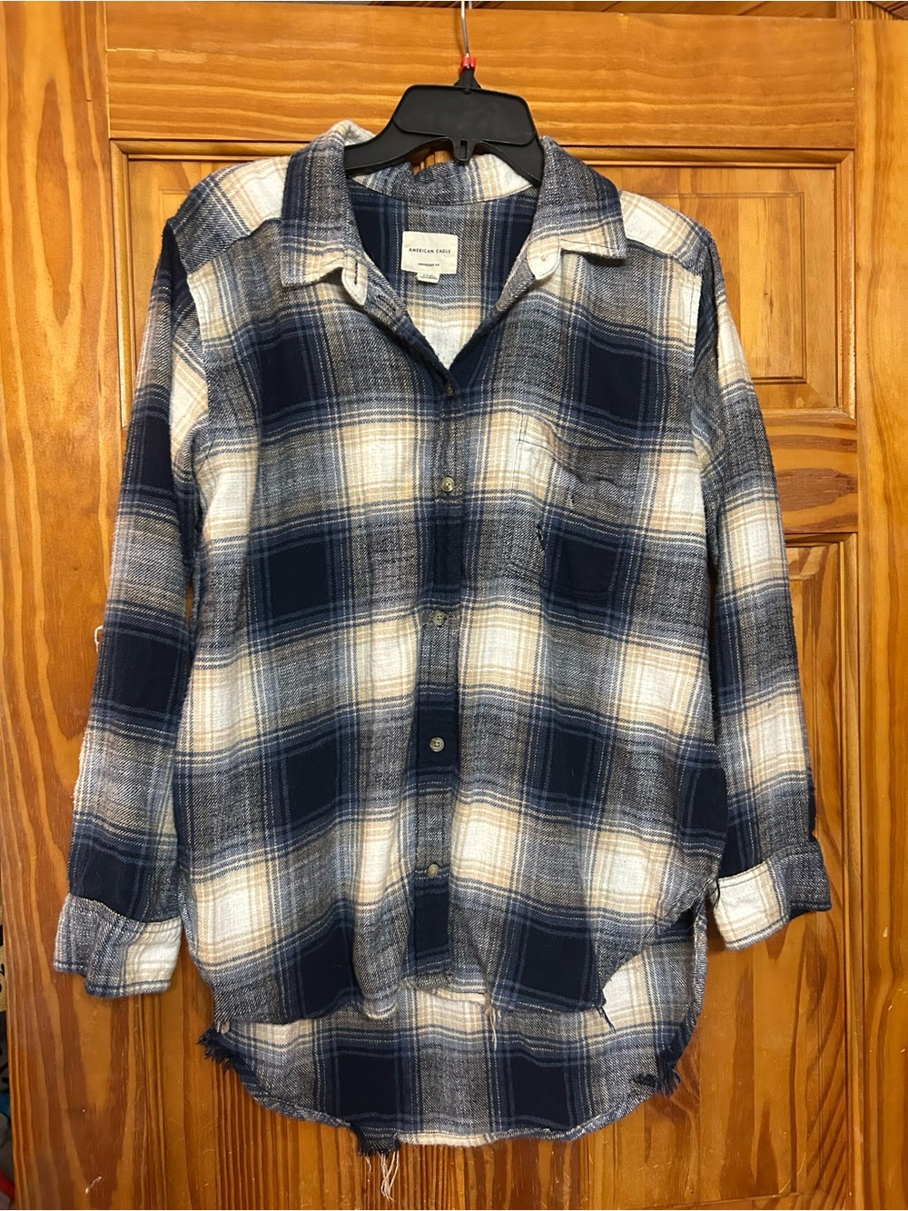 American Eagle Outfitters Blue and White Plaid Button-Down Shirt flannel distres